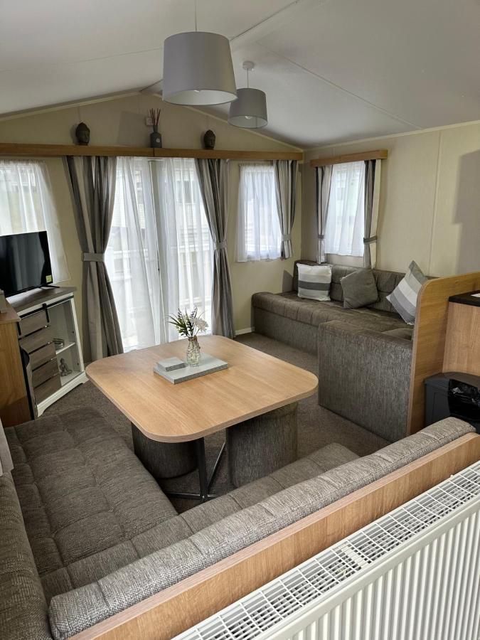 Lodge Dixons Den